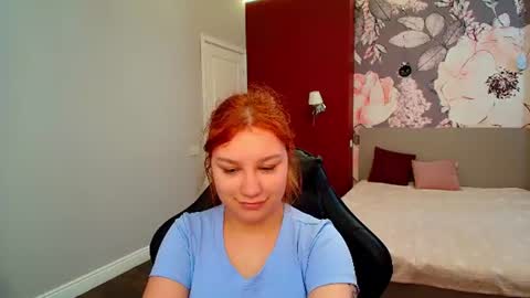 AngelinaLow online show from June 13, 11:31 am