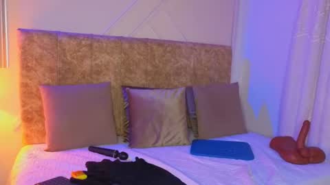 angelinarouse_ online show from June 12, 5:50 am