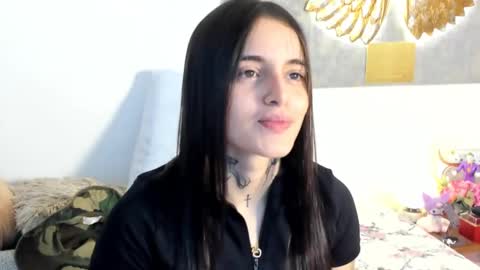 Snapshot of angeline__smith chatting on October 4, 3:37 am Angeline Smith online show from October 4, 3:37 am