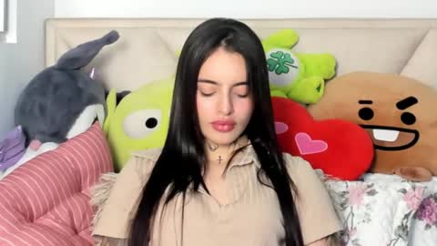 Snapshot of angeline__smith chatting on October 1, 8:24 am Angeline Smith online show from October 1, 8:24 am