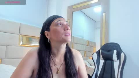 angeline_sttone online show from April 16, 3:39 am