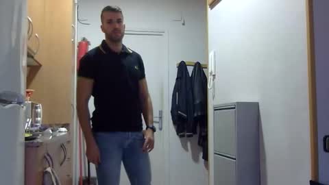 angell102890 online show from October 1, 12:37 pm