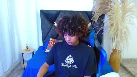 Angel online show from April 15, 9:04 pm