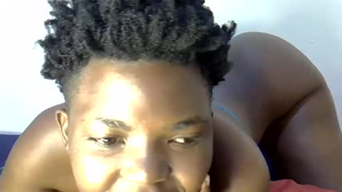 angell_queen2 online show from August 6, 6:33 am