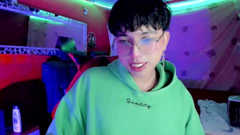 Angel  online show from September 12, 7:10 am