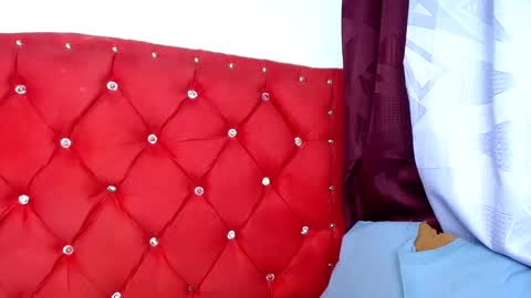 Snapshot of angels_0001 chatting on January 27, 6:30 am angels_0001 online show from January 27, 6:30 am