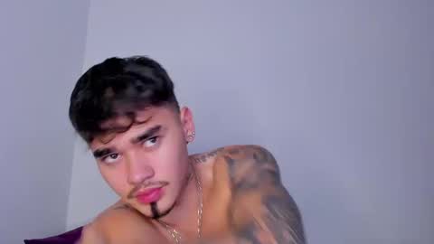 Angel Fox online show from September 19, 1:32 am