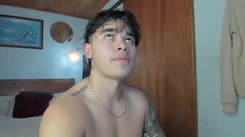 Angel Fox online show from March 3, 6:46 pm