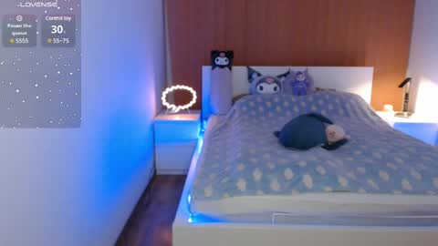 Snapshot of angie_faee chatting on February 19, 5:49 pm angie_faee online show from February 19, 5:49 pm