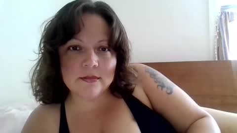 SweetAngie online show from August 6, 6:06 pm