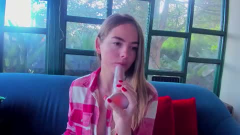 Snapshot of angiehuston chatting on October 14, 1:47 pm angiehuston online show from October 14, 1:47 pm