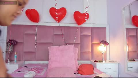 Snapshot of anierey chatting on February 13, 12:00 pm anierey online show from February 13, 12:00 pm