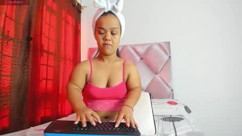 Snapshot of anierey chatting on September 23, 11:59 am anierey online show from September 23, 11:59 am