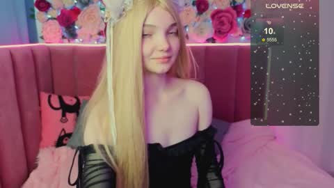 Alica online show from October 31, 2:45 am