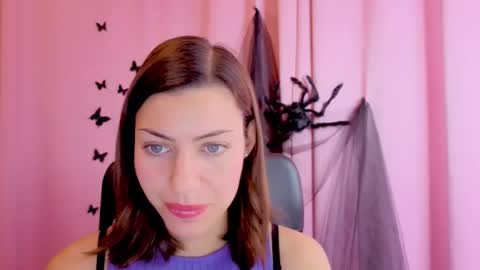 Anni online show from November 9, 3:59 pm