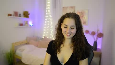 Snapshot of anita_grey_ chatting on September 19, 7:06 pm Anita Grey online show from September 19, 7:06 pm
