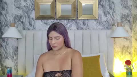 Dania Lpez online show from July 2, 11:48 am