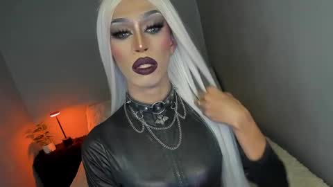 Miss Ann online show from September 26, 2:30 am