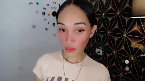 anita online show from December 8, 7:05 am