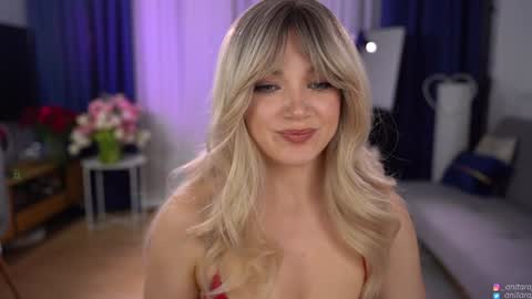 Im Anita thumb up me please its important online show from March 12, 6:11 pm