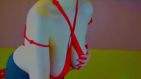 Anitta online show from March 12, 6:44 pm