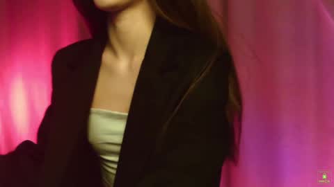 Anna online show from February 19, 3:16 pm