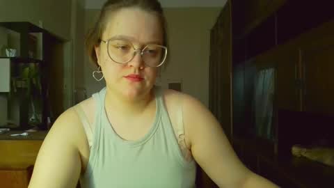 anna_sherer online show from December 2, 4:46 am
