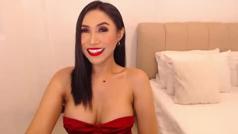 annabanana090690 online show from October 12, 7:12 am