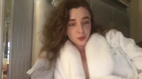 Snapshot of annabisoux chatting on September 9, 10:10 pm Anna online show from September 9, 10:10 pm