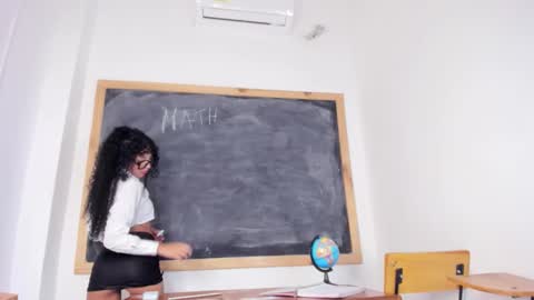 annalise goerts online show from October 11, 1:38 pm