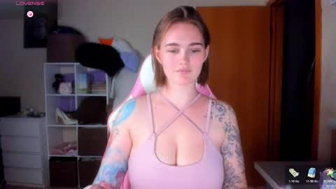 AnnaRoading online show from November 1, 11:15 pm