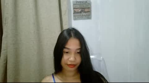 Snapshot of annarot chatting on October 15, 2:51 pm Riane online show from October 15, 2:51 pm