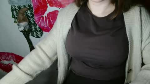 Bella online show from November 10, 6:10 pm