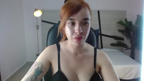 anne_blake online show from June 12, 3:05 am