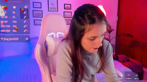 Anne online show from December 12, 11:25 pm