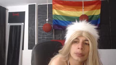 Anne online show from October 12, 9:24 am