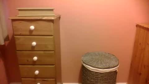 annecharlie online show from November 15, 7:32 am