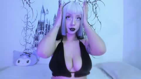 Snapshot of annie_gr chatting on February 12, 4:33 am annie online show from February 12, 4:33 am