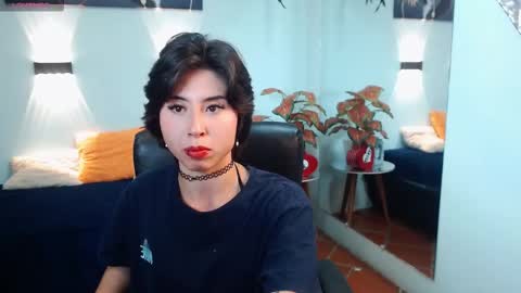 A N N I E online show from February 24, 3:31 am