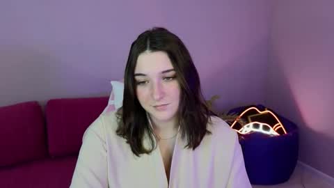 Snapshot of anniedodge chatting on October 16, 7:30 am Annie online show from October 16, 7:30 am