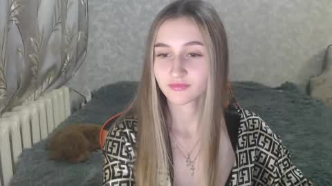 annieee_smith online show from December 4, 12:38 pm