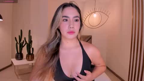 Annie Monroe online show from November 13, 1:58 pm