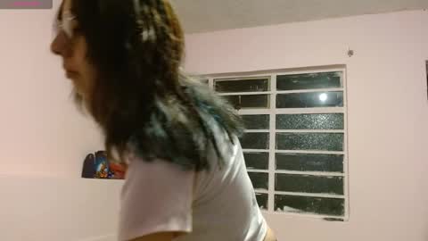 Annie Sparkle online show from November 10, 11:40 pm