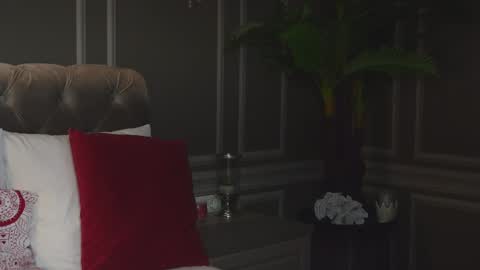 AnnieStyles online show from March 7, 8:34 am