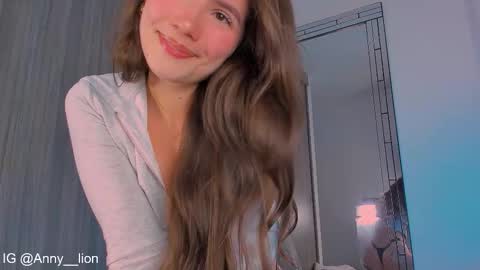 Anny  online show from September 30, 5:45 pm