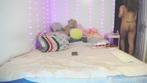  INDEPENDENT MODEL next srteam 240624 online show from January 10, 11:54 pm