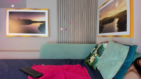 Anny online show from February 11, 1:15 pm