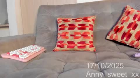 BABY ANNY   INSTAGRAM Annycutie20 online show from October 18, 1:54 am