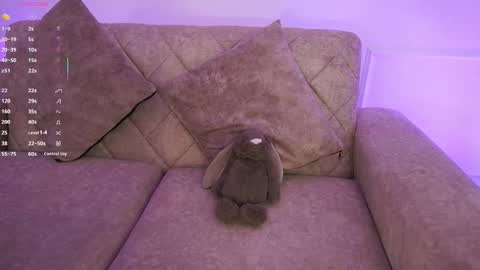 Ana online show from March 6, 2:16 pm