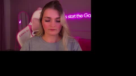 annyraii online show from November 28, 7:32 pm